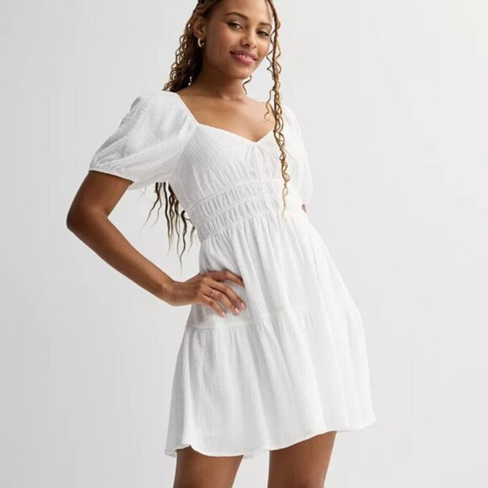 *NWT* Rewind XL Juniors' Rewind Puff Sleeve Skater Mini Dress